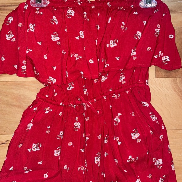 Strapless Red Flowered Hollister Jumper - Picture 2 of 3